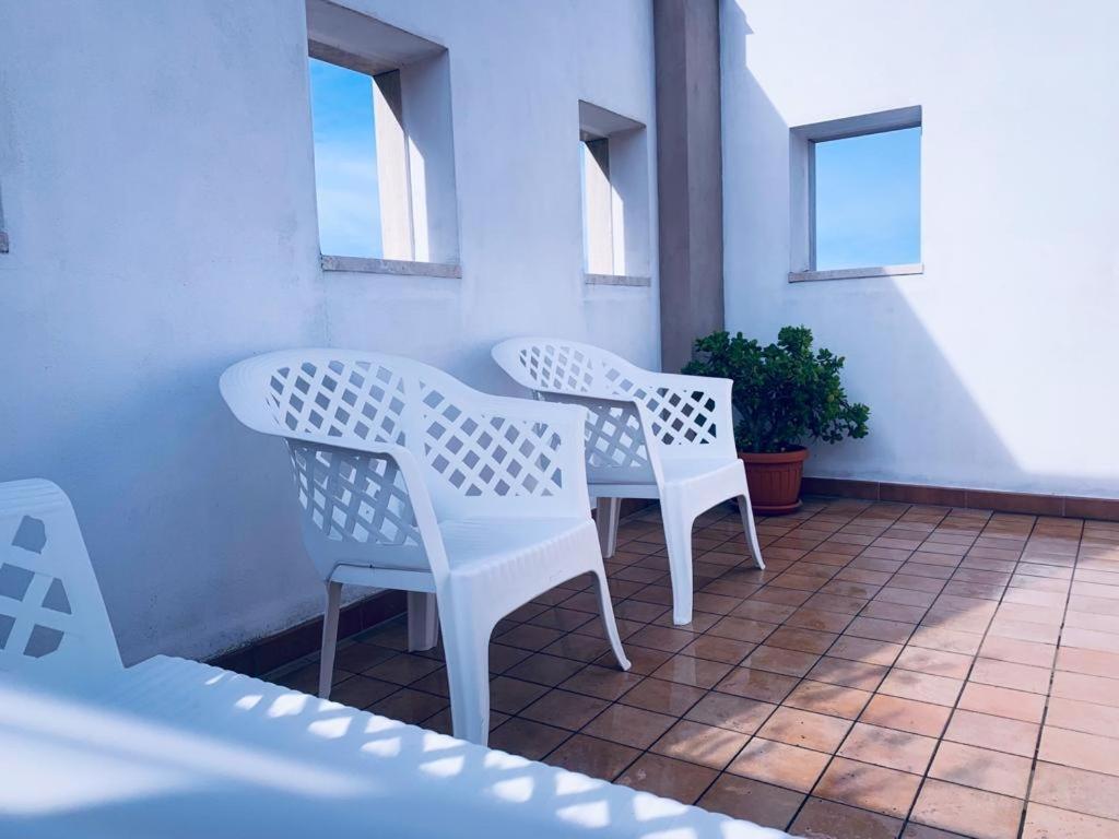 Alfieri Bed&Beach - Free Parking & Wifi 普拉亚·阿马勒 外观 照片