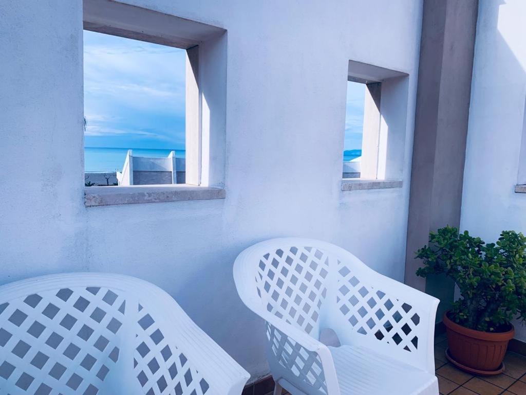 Alfieri Bed&Beach - Free Parking & Wifi 普拉亚·阿马勒 外观 照片